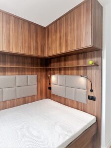 Design-Einbauschlafzimmer Nuß